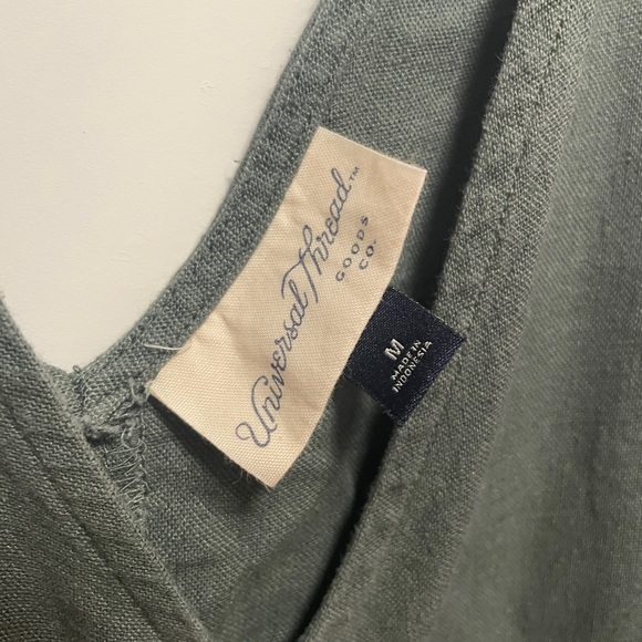 Universal Thread Sage Green V-Neck Jumpsuit - Picture 2 of 3